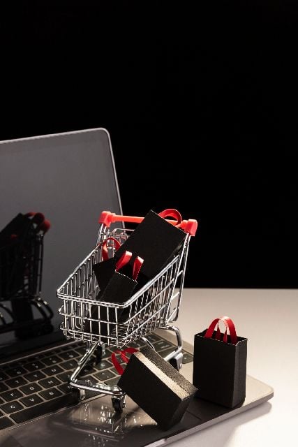 Schaalbare webshops die verkopen en vindbaar zijn.